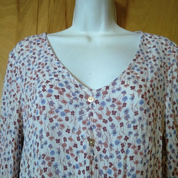 MOSSIMO WOMEN'S SMALL BELL SLEEVE FLORAL PULLOVER BLOUSE WITH TIE WAIST - Picture 4 of 5